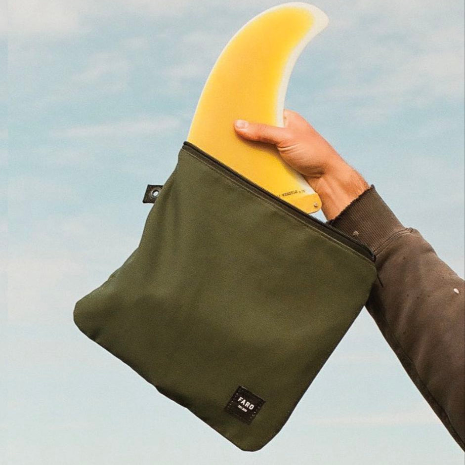 FARO Surfboard Fin Wallet Fin Case (olive color)